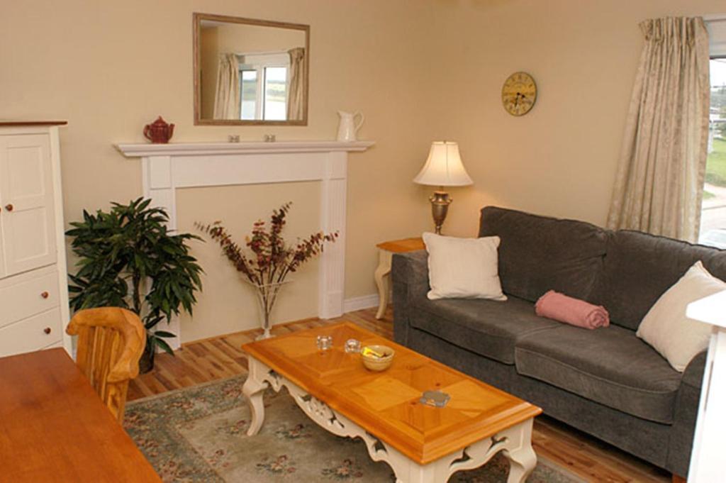 Auberge Bay Wind Suites Cheticamp Room photo